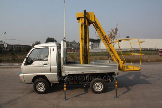 點(diǎn)擊查看詳細(xì)信息<br>標(biāo)題：電動(dòng)作業(yè)車 閱讀次數(shù)：3204