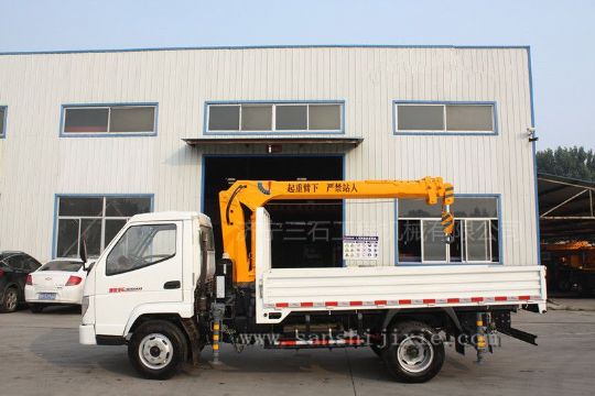 點擊查看詳細信息<br>標題：3噸隨車吊 閱讀次數(shù)：2956