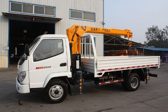 點擊查看詳細信息<br>標題：唐駿隨車吊 閱讀次數(shù)：3444