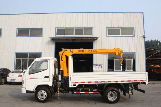 點擊查看詳細信息<br>標題：3噸國四隨車吊 閱讀次數(shù)：3606