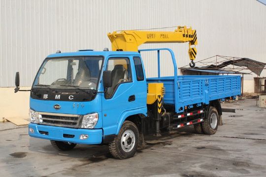點(diǎn)擊查看詳細(xì)信息<br>標(biāo)題：東風(fēng)隨車吊 閱讀次數(shù)：3256