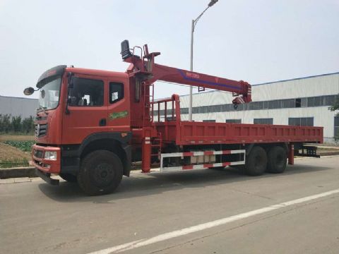 點擊查看詳細(xì)信息<br>標(biāo)題：12噸東風(fēng)隨車吊 閱讀次數(shù)：2048