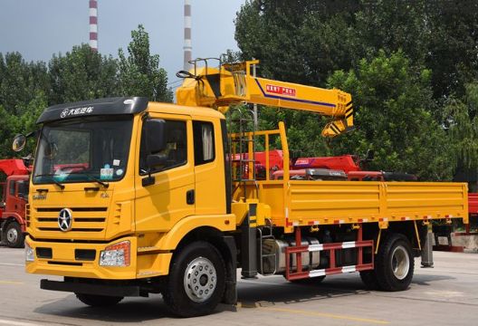 點(diǎn)擊查看詳細(xì)信息<br>標(biāo)題：8噸大運(yùn)隨車吊 閱讀次數(shù)：2115