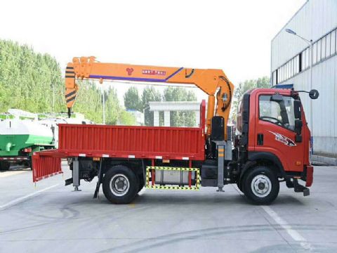 點(diǎn)擊查看詳細(xì)信息<br>標(biāo)題：4噸重汽王牌隨車吊 閱讀次數(shù)：2241