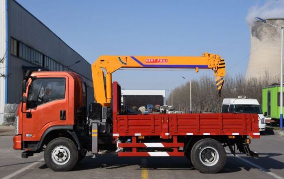 點(diǎn)擊查看詳細(xì)信息<br>標(biāo)題：4噸大運(yùn)隨車吊 閱讀次數(shù)：2163