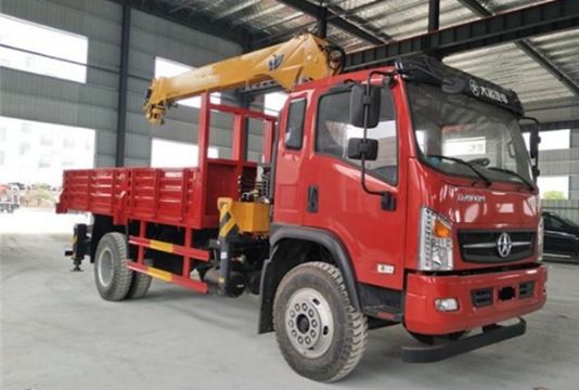 點(diǎn)擊查看詳細(xì)信息<br>標(biāo)題：5噸大運(yùn)隨車吊 閱讀次數(shù)：2359