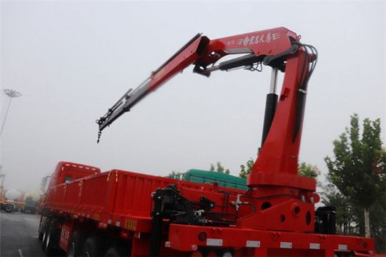 點擊查看詳細信息<br>標題：SQ5S3  5噸折疊臂 閱讀次數(shù)：3418